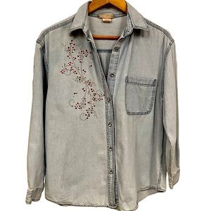 VINTAGE sz Large Blouse Chambray Holiday Embellished Long Sleeve Chest Pocket